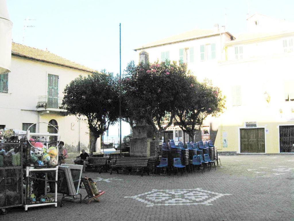 Nino Bixio Apartment Riva Ligure Exterior photo